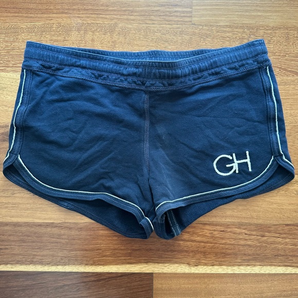 2000’s Gilly Hicks Dolphin Stretch Mini Shorts - Picture 3 of 5